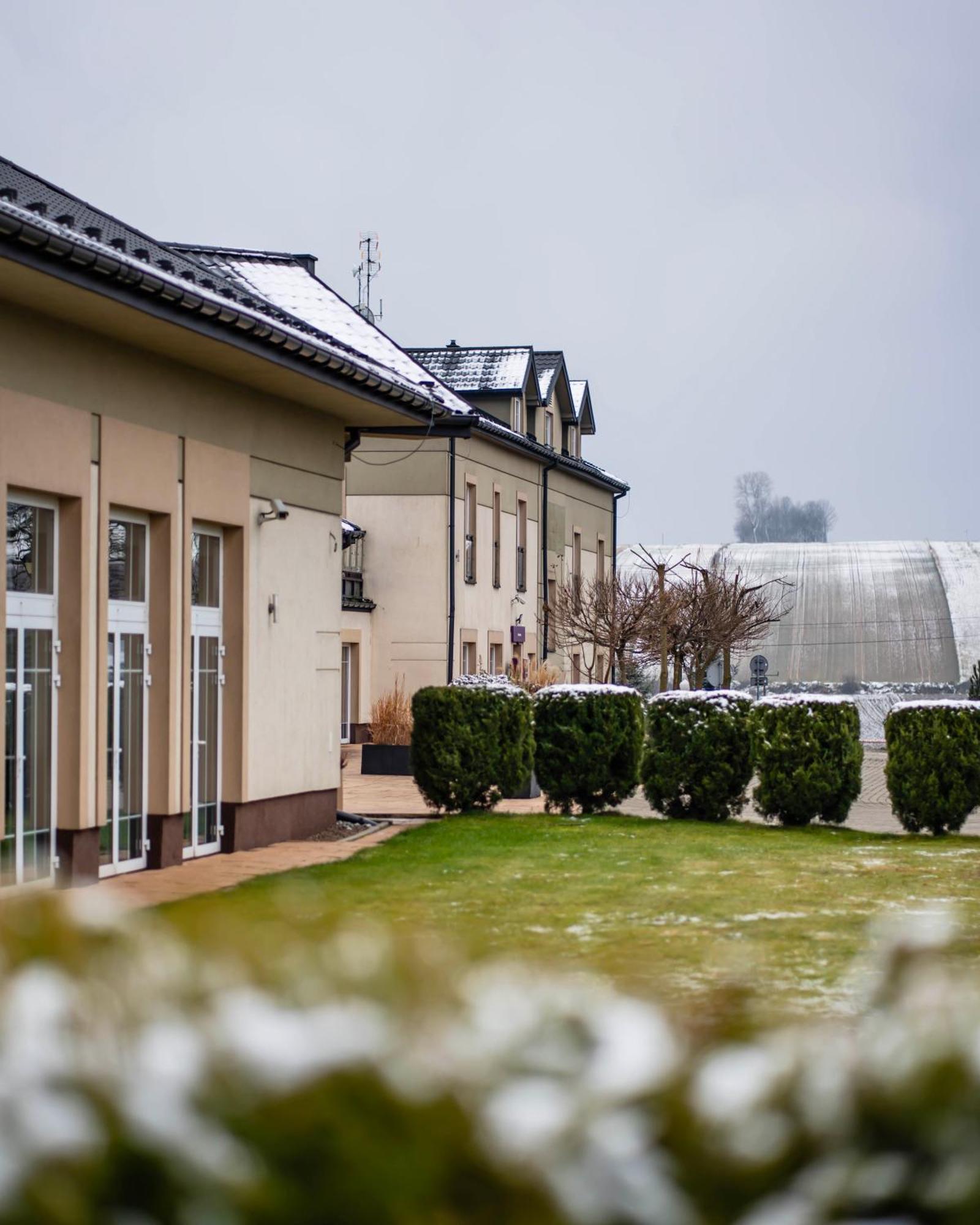 Doslonce Resort Wellnes & Farm Raclawice Exterior photo
